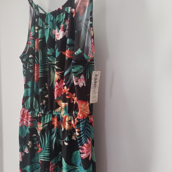 Just In: New Juniors Super Soft Floral Romper - Picture 6 of 10